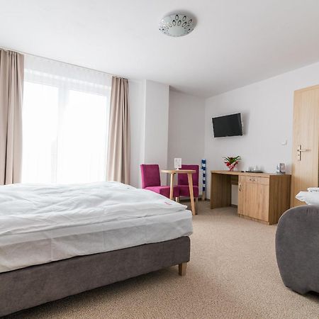 Magnolia Pokoje I Apartamenty Дембкі Екстер'єр фото
