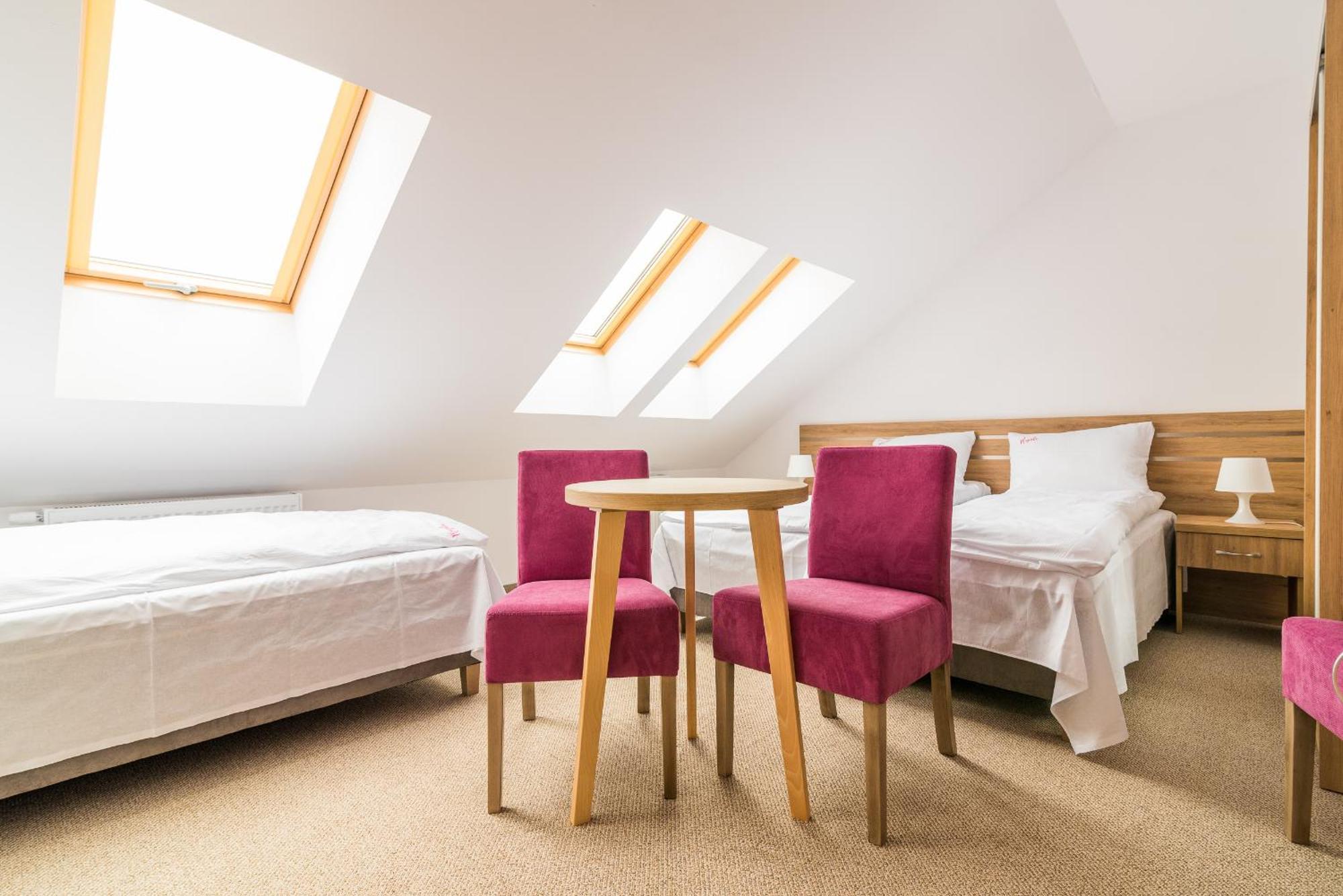 Magnolia Pokoje I Apartamenty Дембкі Екстер'єр фото