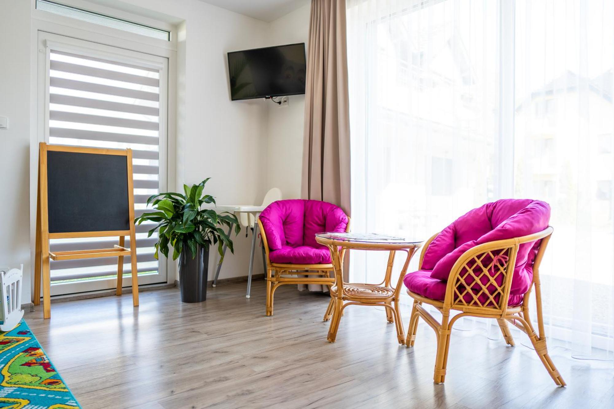 Magnolia Pokoje I Apartamenty Дембкі Екстер'єр фото