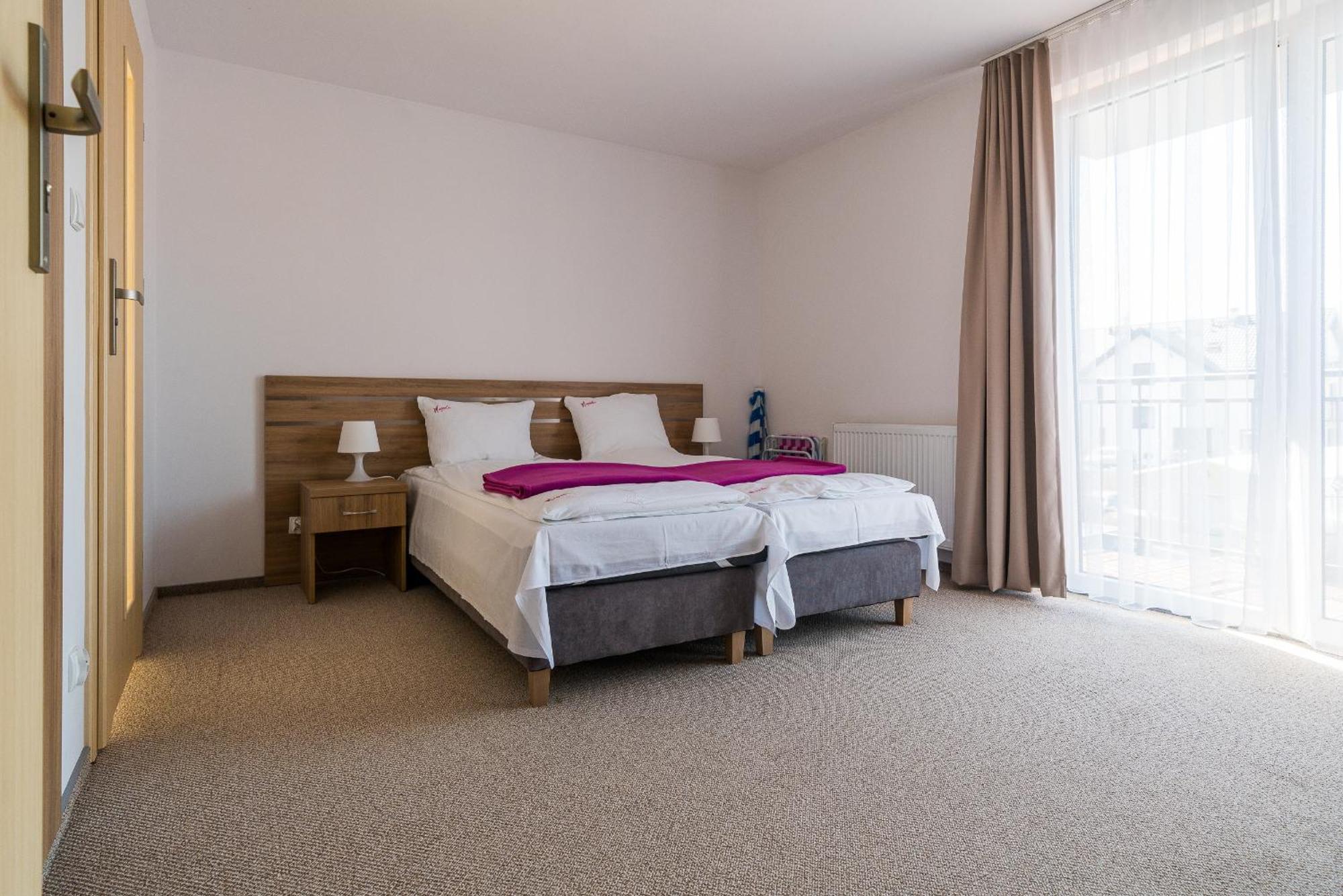 Magnolia Pokoje I Apartamenty Дембкі Екстер'єр фото
