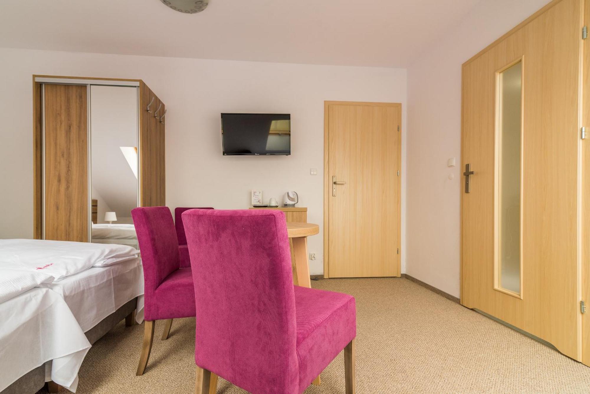 Magnolia Pokoje I Apartamenty Дембкі Екстер'єр фото