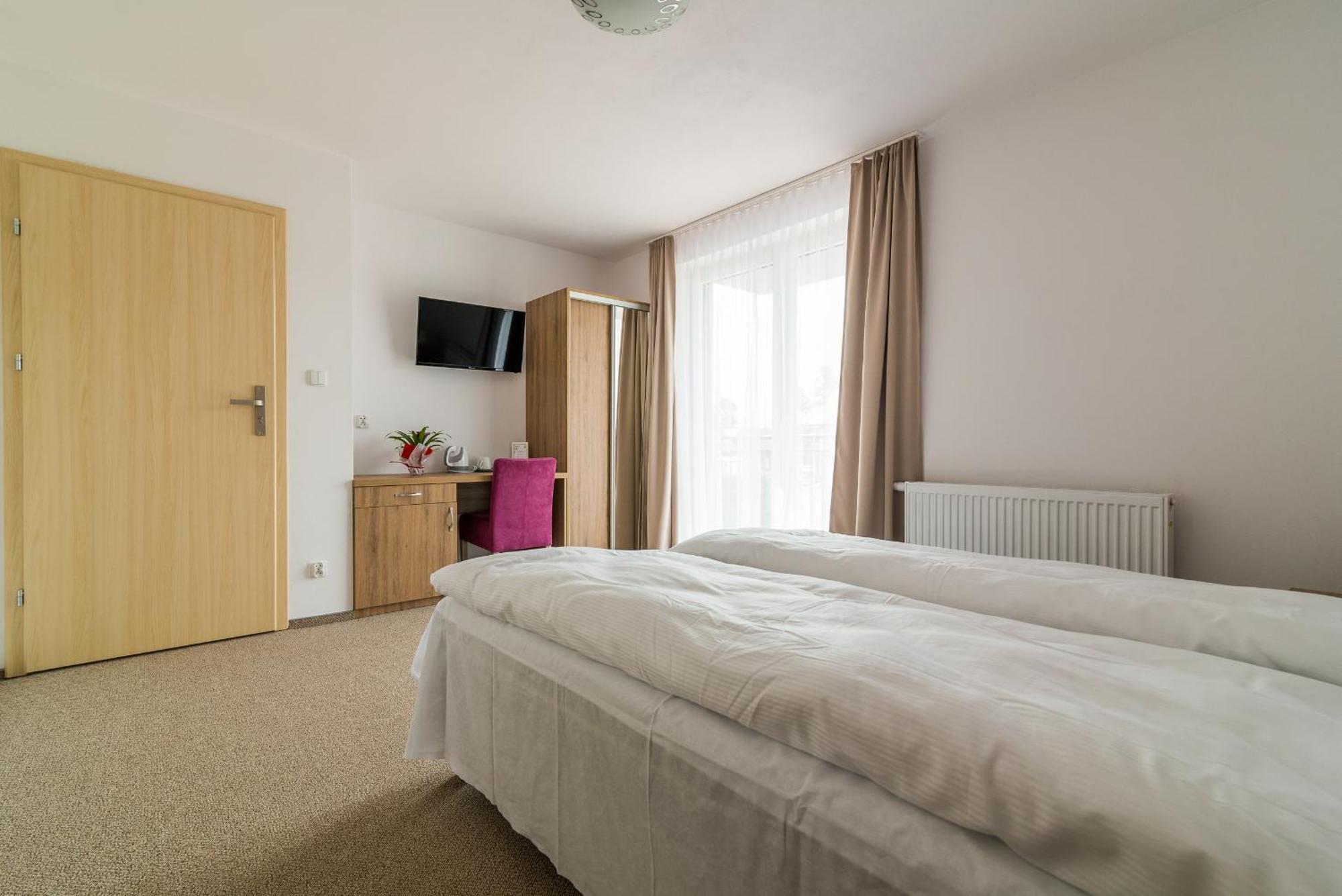 Magnolia Pokoje I Apartamenty Дембкі Екстер'єр фото