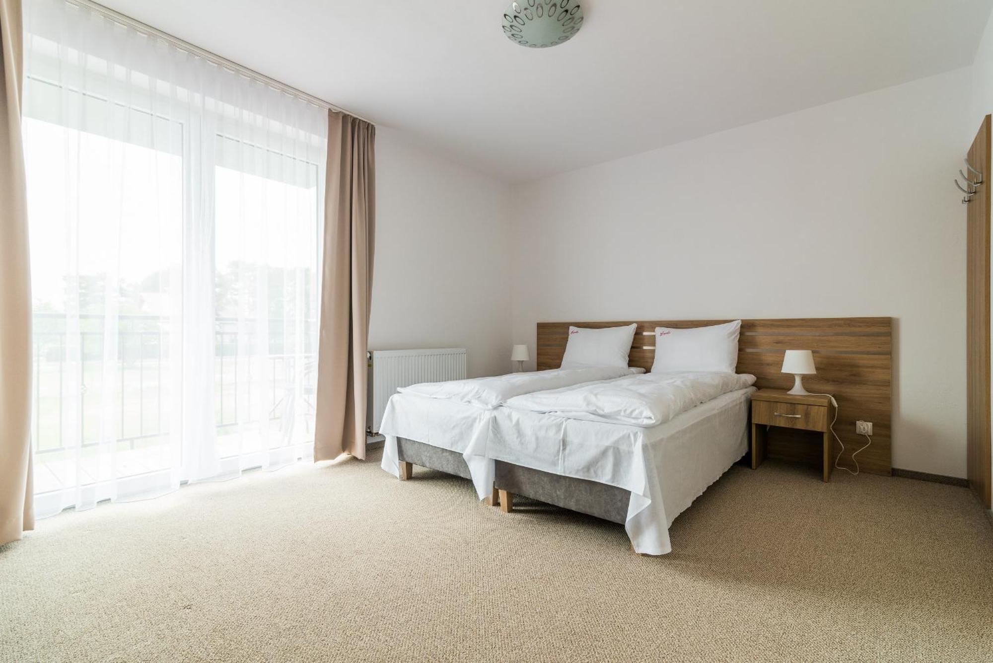 Magnolia Pokoje I Apartamenty Дембкі Екстер'єр фото