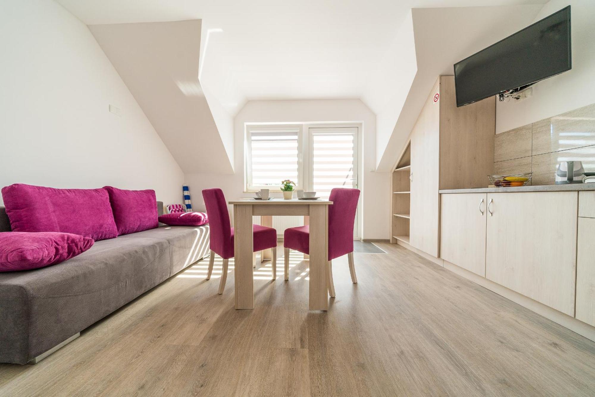 Magnolia Pokoje I Apartamenty Дембкі Екстер'єр фото