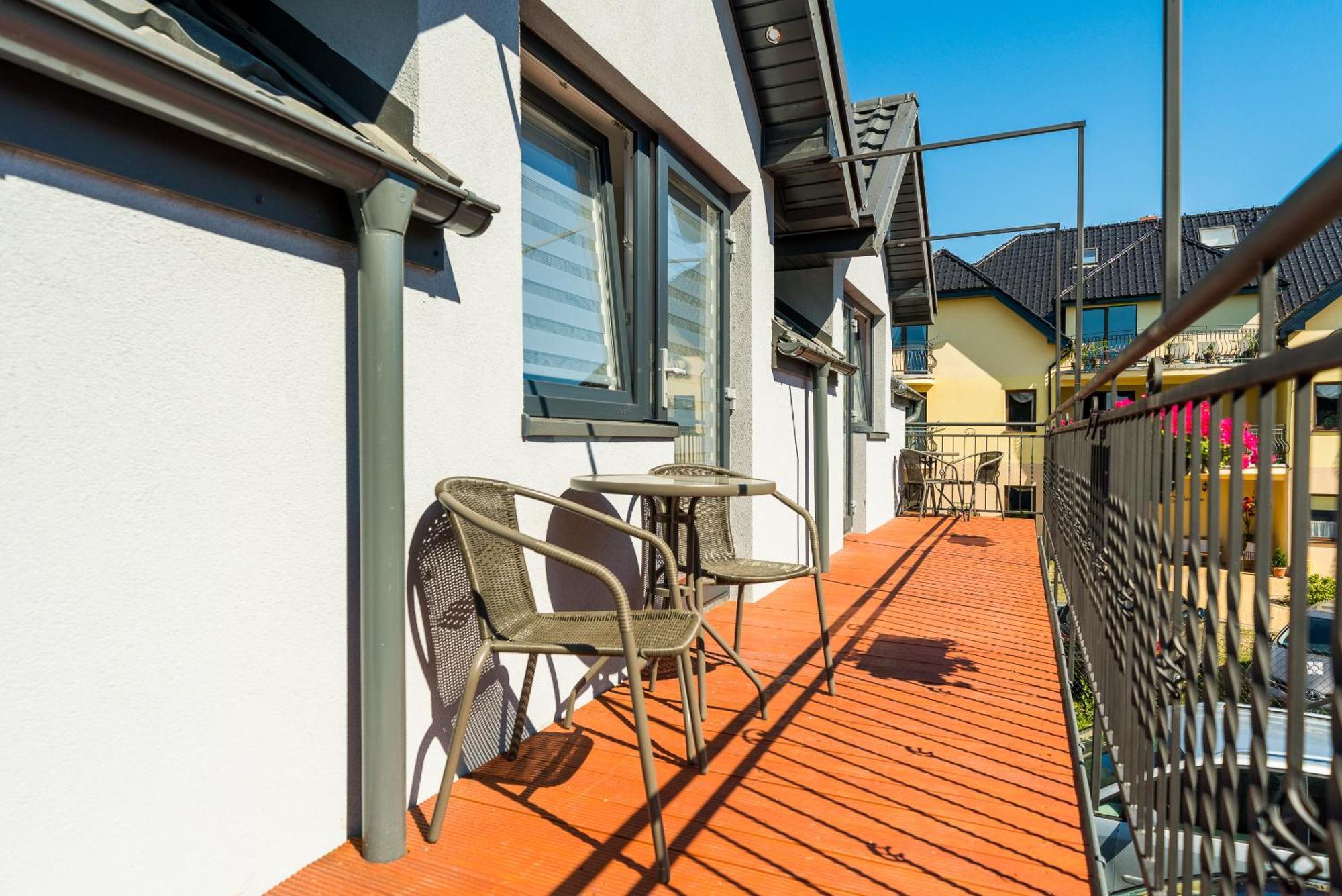 Magnolia Pokoje I Apartamenty Дембкі Екстер'єр фото