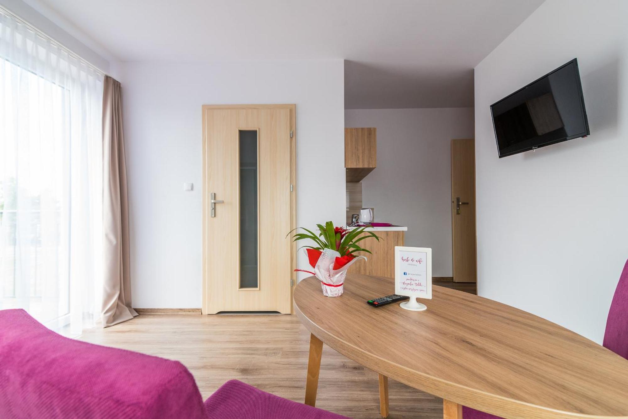 Magnolia Pokoje I Apartamenty Дембкі Екстер'єр фото