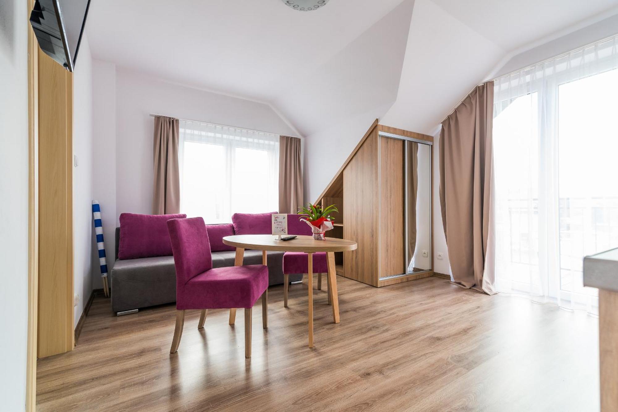 Magnolia Pokoje I Apartamenty Дембкі Екстер'єр фото